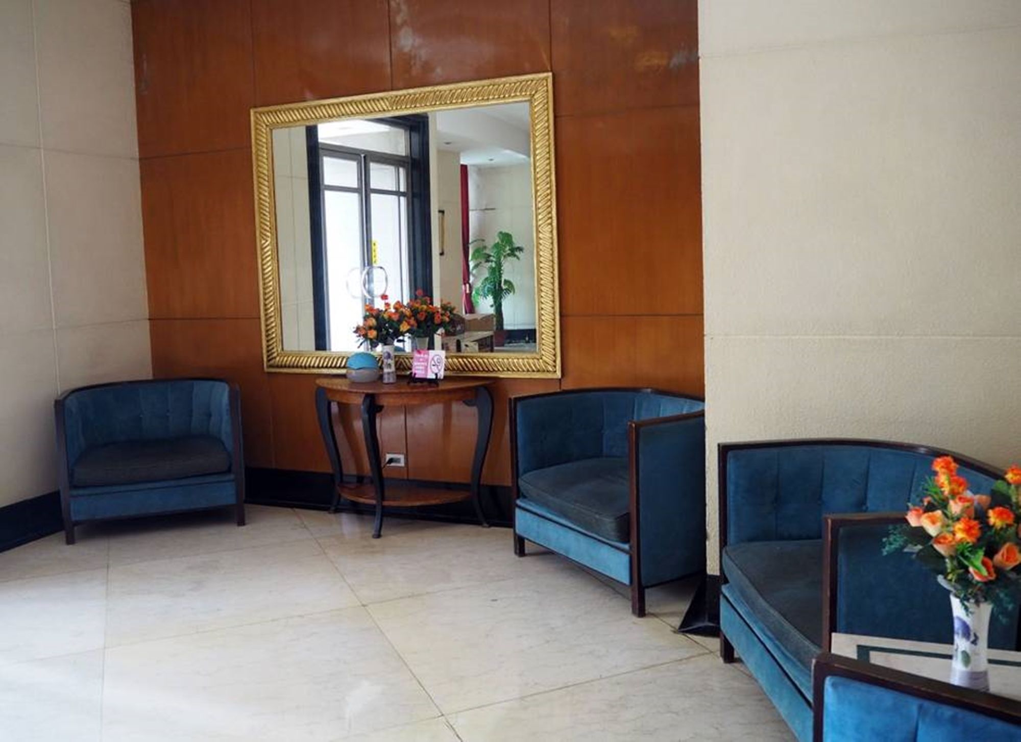 Suites De Marina Manila With Netflix Buitenkant foto